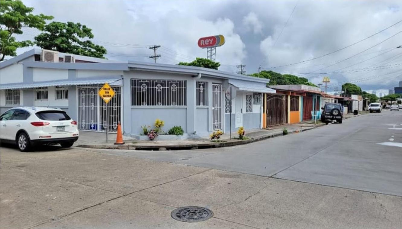 Altos De Las Acacias Calle Final * Ciudad de Panamá